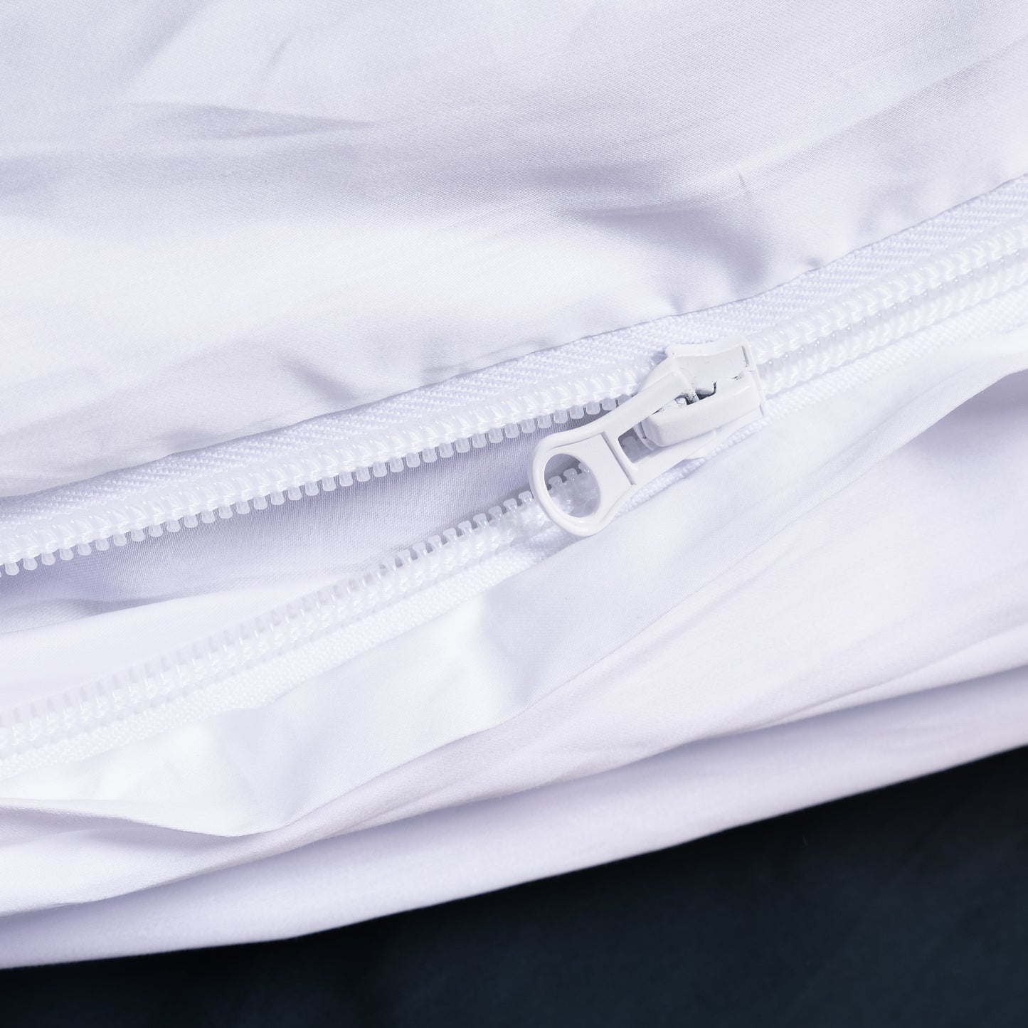 Magnetic Clip & Zip Quilt Cover